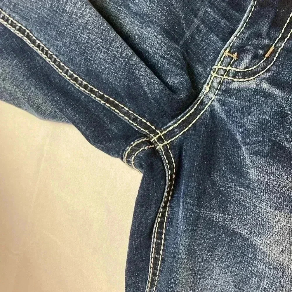 Amethyst jeans capris‎ - Picture 2 of 4